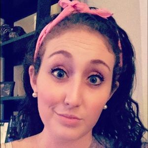 Meet your Posher, Renee