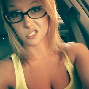 Meet your Posher, Cassie