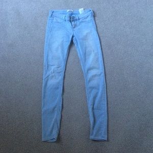 Light wash jeggings