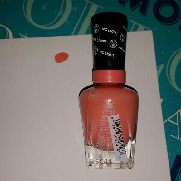 Sally hansen gel polish