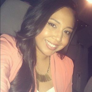 Meet your Posher, Stephanie