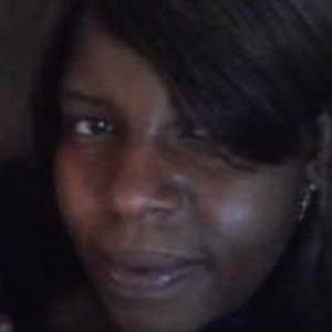 Meet your Posher, Roniqua