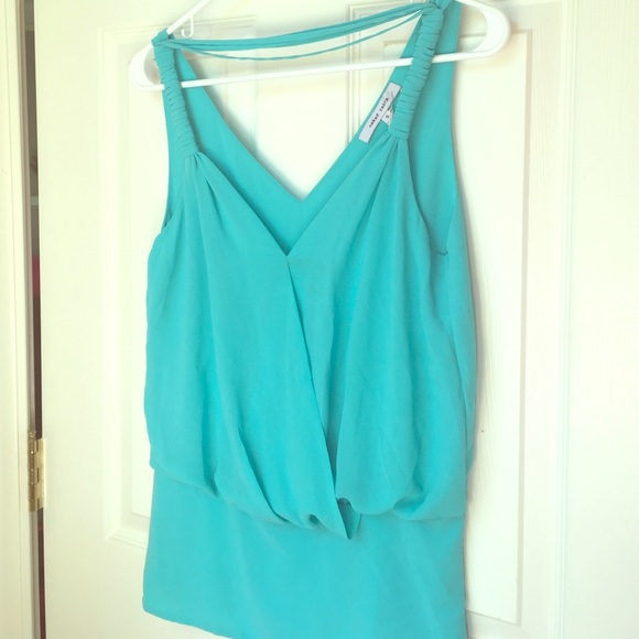 Aqua blu shirt