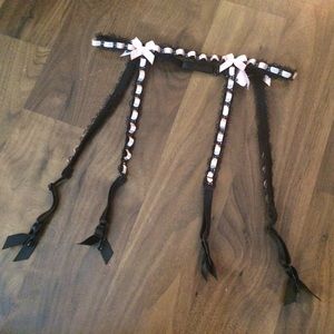 Victoria's Secret black & pink garter belt