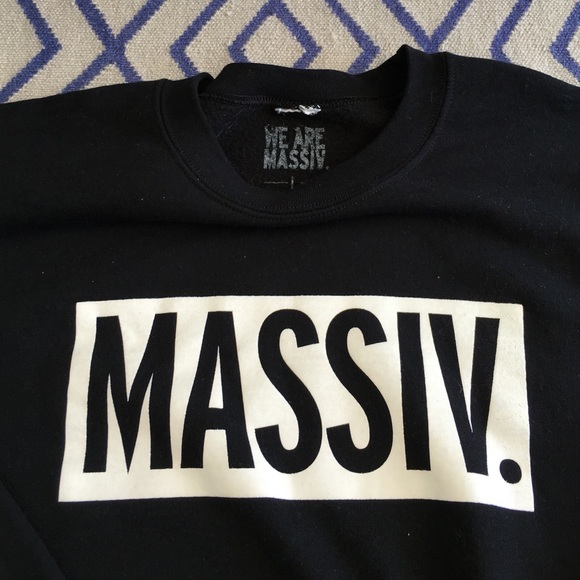Mens MASSIV brand crew neck sweatshirt - Picture 2 of 3