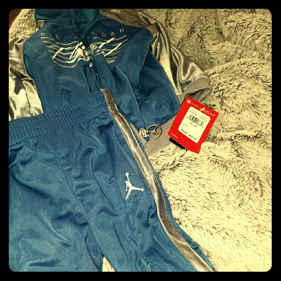 Jordan 2pc 6/9 months baby boy