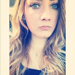 Meet your Posher, Kasidy