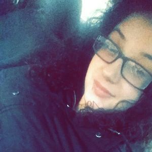 Meet your Posher, Eliza