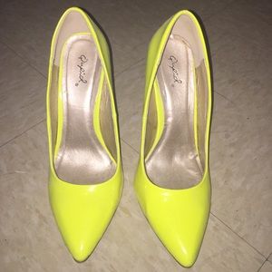 Neon pointy toe heels