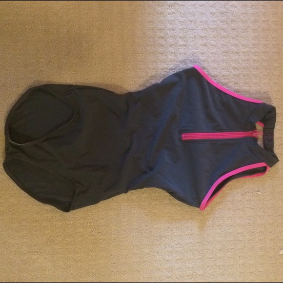 Gray & pink leotard & matching shorts