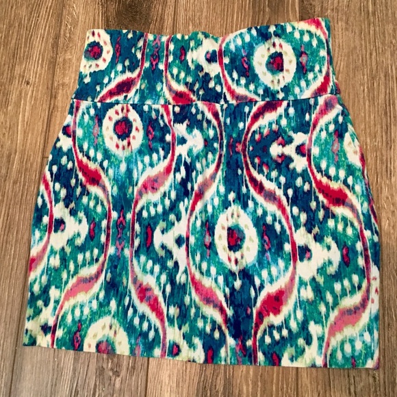 Lily White | patterned bodycon mini-skirt - Picture 2 of 4