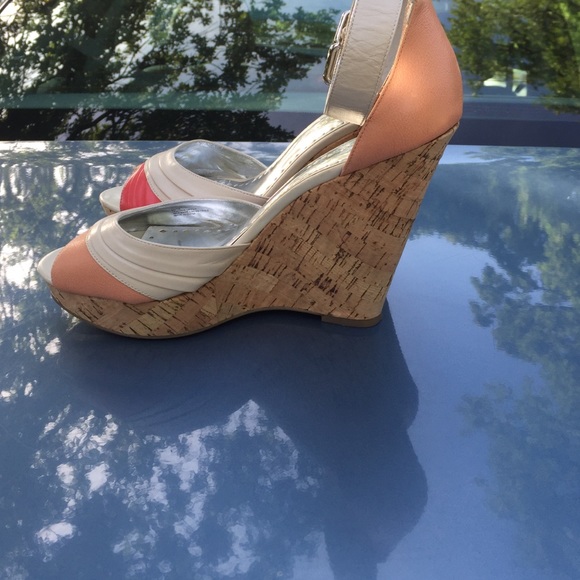 BCBGirls wedges - Picture 3 of 3