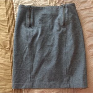 Aritzia fitted high waisted gray skirt