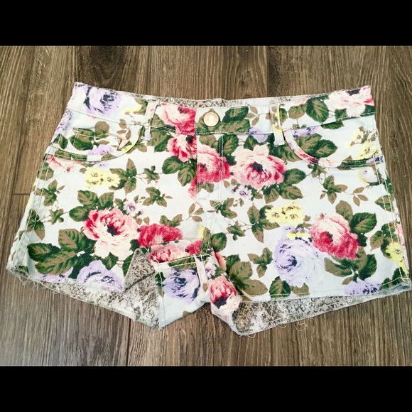 Flipside | reversible denim shorts - Picture 2 of 4
