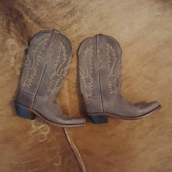 Leather riding cowgirl boots