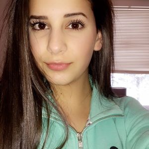 Meet your Posher, Nadine