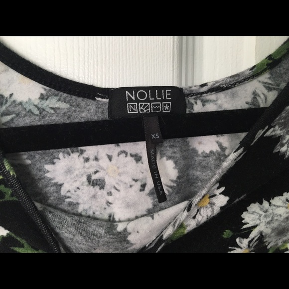XS Nollie Daisy Crop Top - Picture 2 of 2