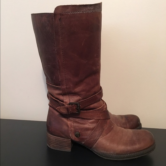 Naya tall brown leather boots