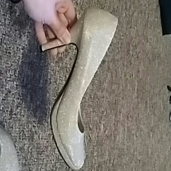 Gold Sparkle High Heels - Picture 3 of 3