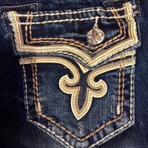 NWOT Rock Revival Kai Capri Sz 26/23