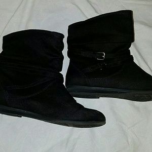 Black boots