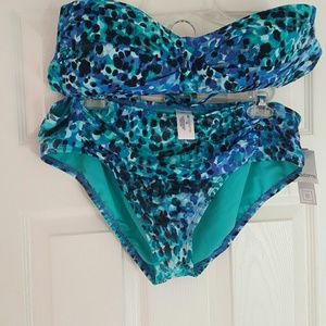 Iiz Claiborne 2 pc swim suit