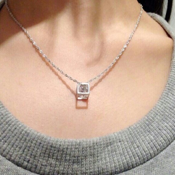 Square Pendant - Picture 2 of 4