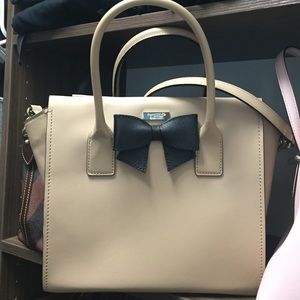Kate Spade shoulder tote.