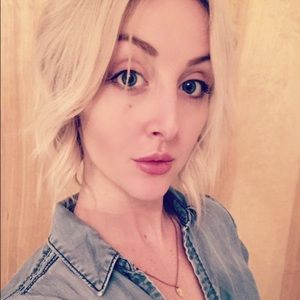 Meet your Posher, Taylor