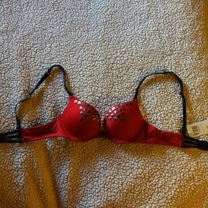 Hot Topic Sexy Studded Red Push Up Bra 34A