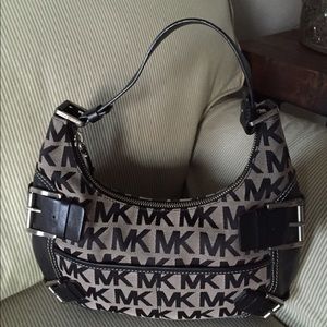 Michael Kors signature print hobo bag