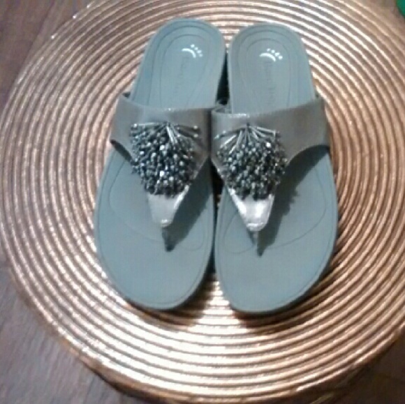 Sandals - Picture 2 of 3