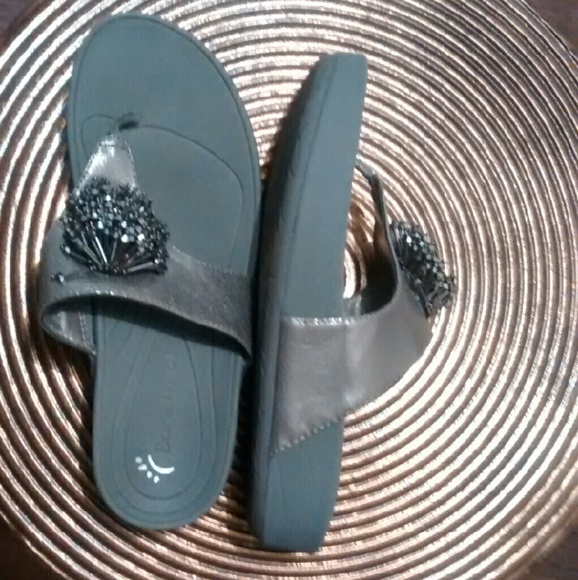 Sandals - Picture 3 of 3