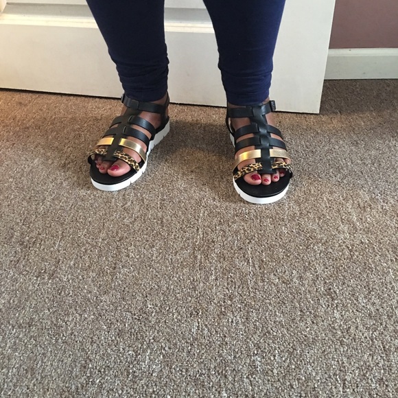 Sandals - Picture 2 of 3