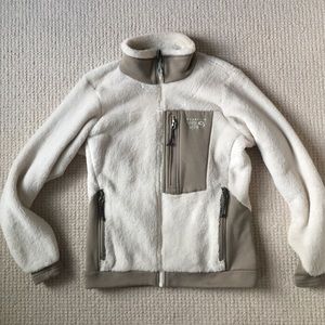 Mountain hardware jacket
