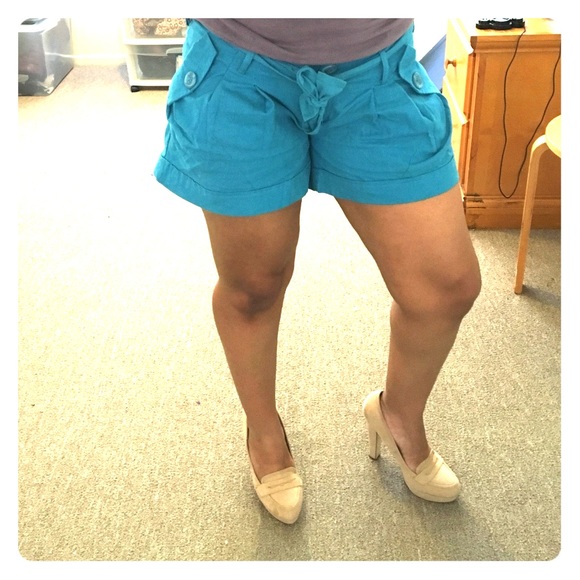 Forever 21 Linen and cotton turquoise shorts