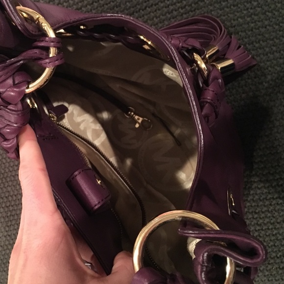 Purple Michael kors hobo purse. - Picture 4 of 4