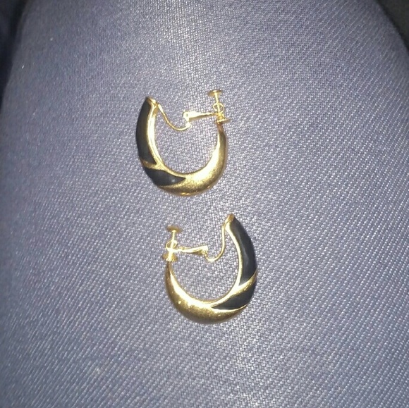 Clip on Earrings - Picture 2 of 4