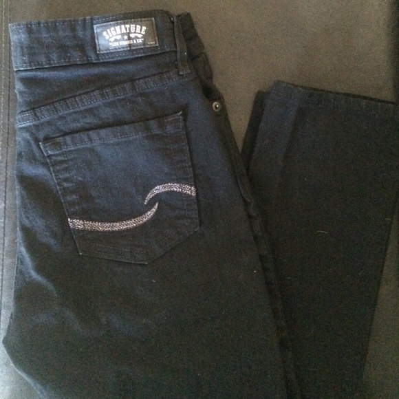 Levis signature straight leg