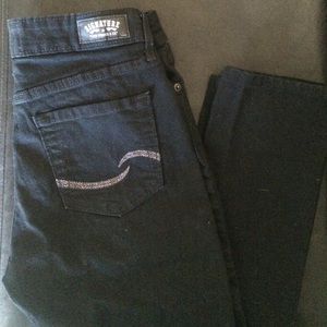 Levis signature straight leg