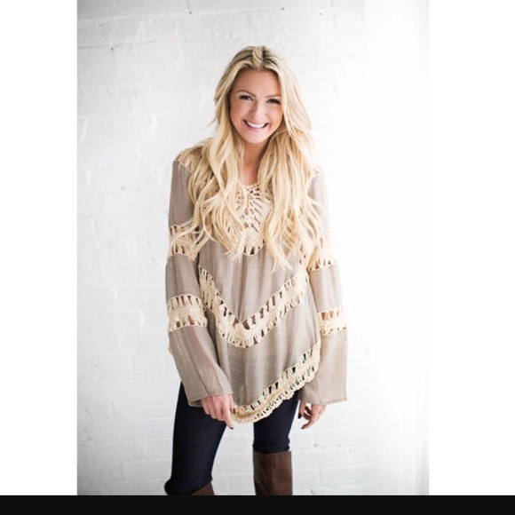 Chevron crochet detail tunic -mocha umgee -medium - Picture 1 of 3
