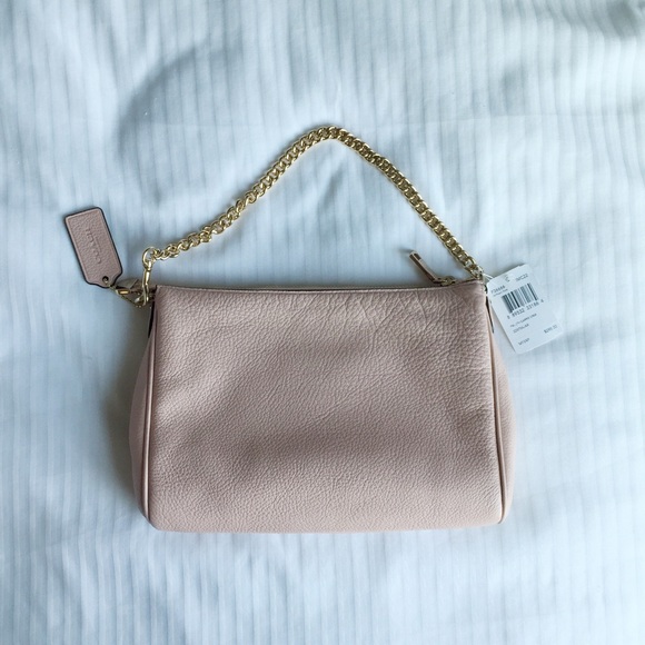 🚫SOLD🚫Coach Carrie Crossbody- Peach Rose - Picture 2 of 4