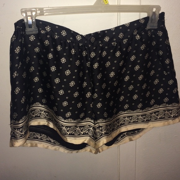 Black and Tan flowy summer shorts