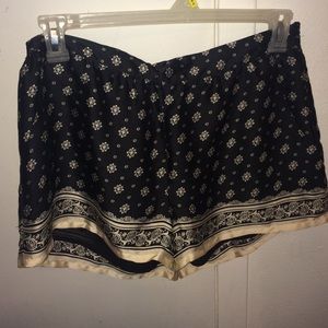 Black and Tan flowy summer shorts