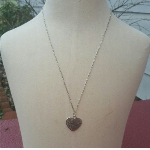 Mother & Daughter Necklace - Picture 3 of 3