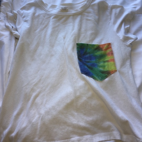 white tee with tye dye pocket - Picture 1 of 2