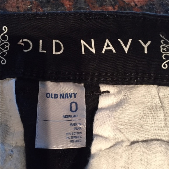 SOLD - Gift w/ purchase for free for @alexpurchase - Picture 2 of 3