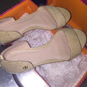 Gently Used Tory BURCH Flat Sandal