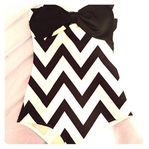 SALE Chevron body suit