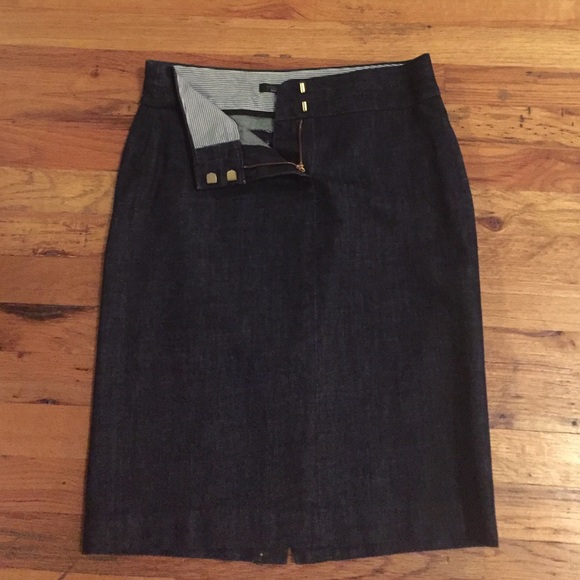 Dark denim J Crew stretch pencil skirt - Picture 2 of 5